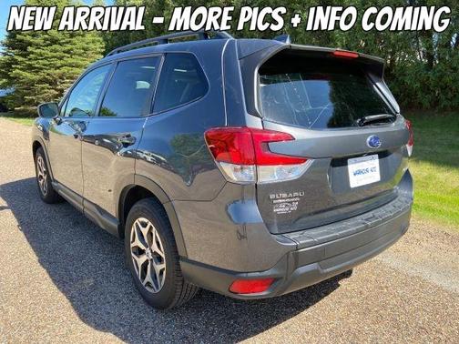 Magnetite Gray Metallic 2022 Subaru Forester Premium