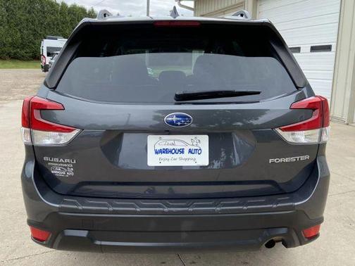 Magnetite Gray Metallic 2022 Subaru Forester Premium