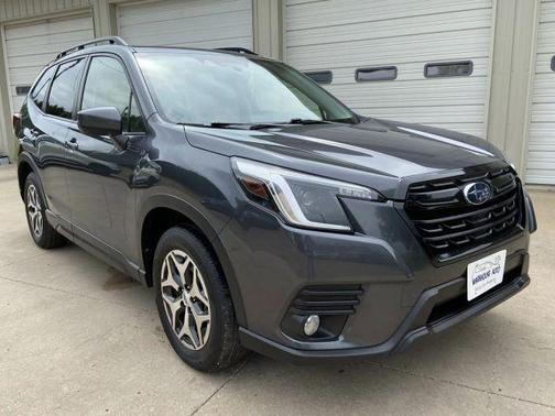 Magnetite Gray Metallic 2022 Subaru Forester Premium