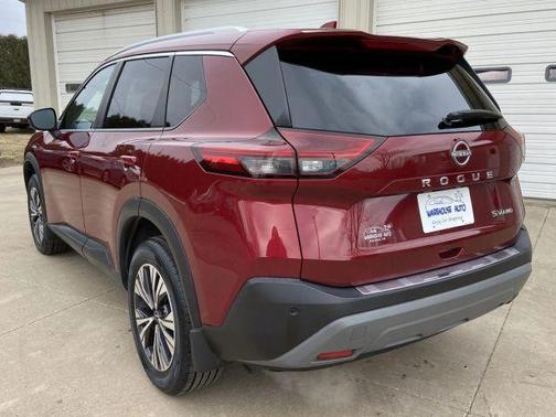 2022 Nissan Rogue SV