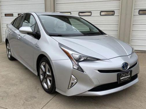 2016 Toyota Prius Four Touring