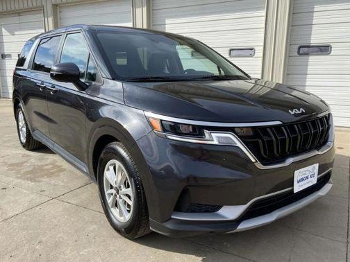 2023 Kia Carnival LX