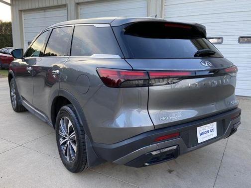 2025 INFINITI QX60 Pure