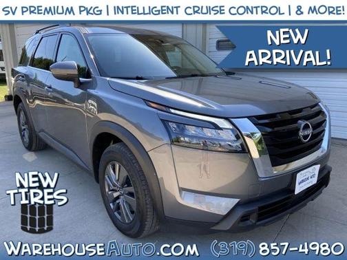 Gun Metallic 2024 Nissan Pathfinder SV