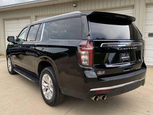 2023 Chevrolet Suburban Premier