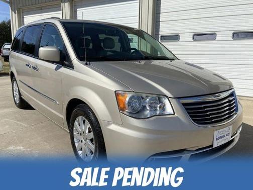 Tan 2016 Chrysler Town & Country Touring