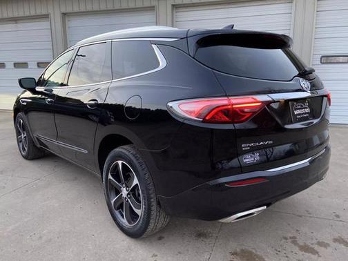 2022 Buick Enclave Essence