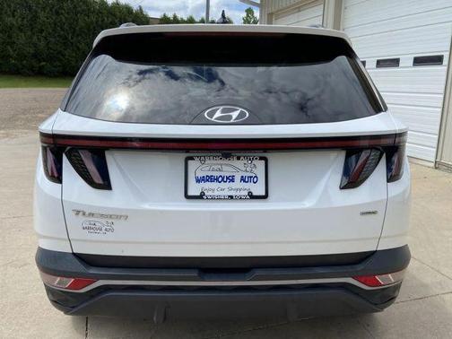 White 2023 Hyundai TUCSON SEL