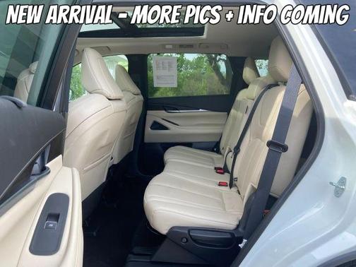 Majestic White 2023 INFINITI QX60 SENSORY