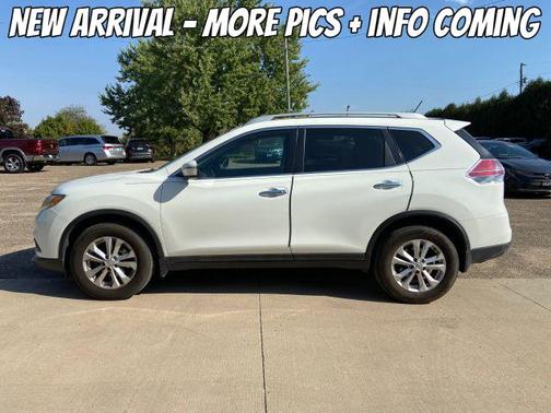 2016 Nissan Rogue SV