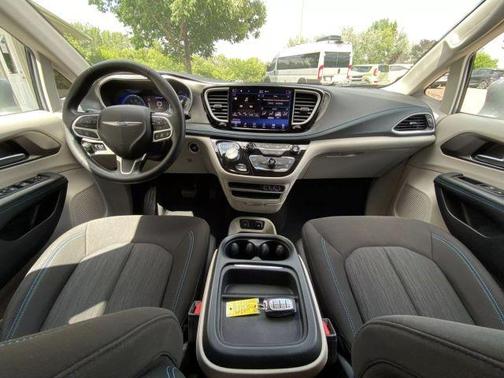 2021 Chrysler Pacifica Touring