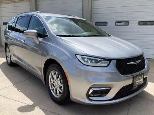 2021 Chrysler Pacifica Touring