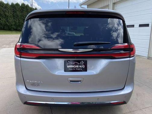 2021 Chrysler Pacifica Touring