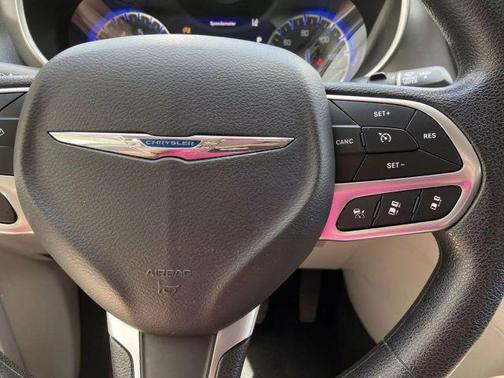 2021 Chrysler Pacifica Touring
