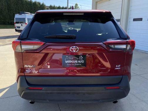 2024 Toyota RAV4 LE