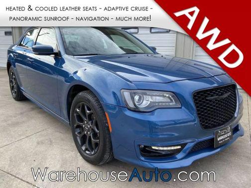 2022 Chrysler 300 Touring L