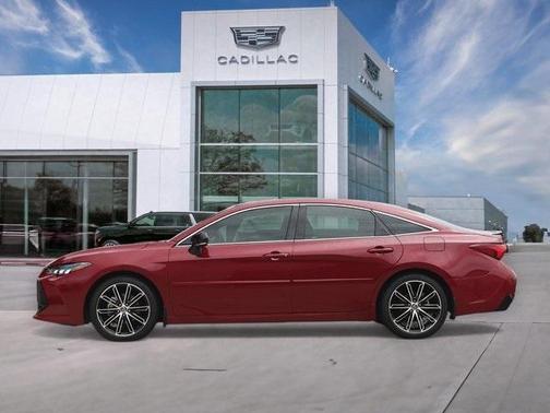 2019 Toyota Avalon XLE