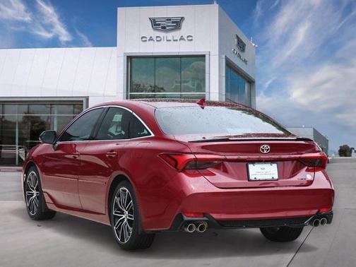 2019 Toyota Avalon XLE