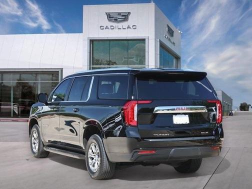 2024 GMC Yukon XL SLE