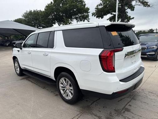 2022 GMC Yukon XL SLT