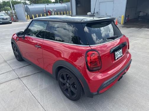 2023 MINI Hardtop Cooper