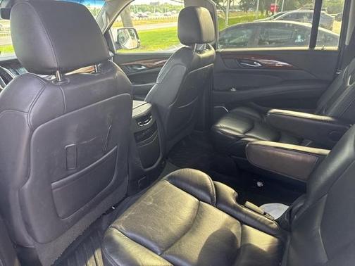 2019 Cadillac Escalade ESV Premium Luxury