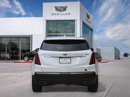 2024 Cadillac XT5 Luxury