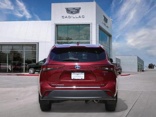 2021 Toyota Highlander Hybrid XLE