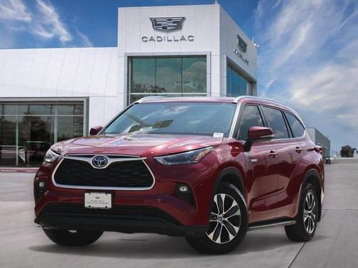 2021 Toyota Highlander Hybrid XLE