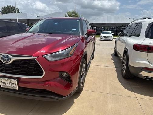 2021 Toyota Highlander Hybrid XLE