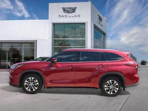 2021 Toyota Highlander Hybrid XLE
