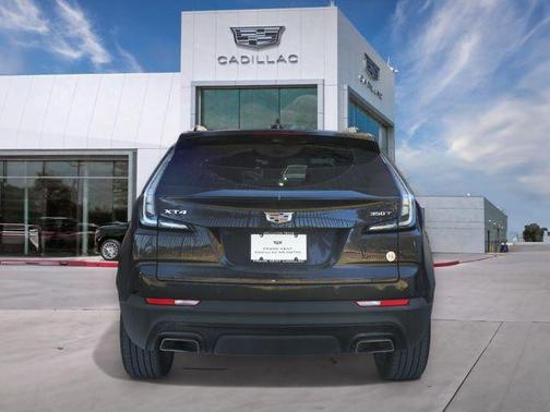 2022 Cadillac XT4 Sport