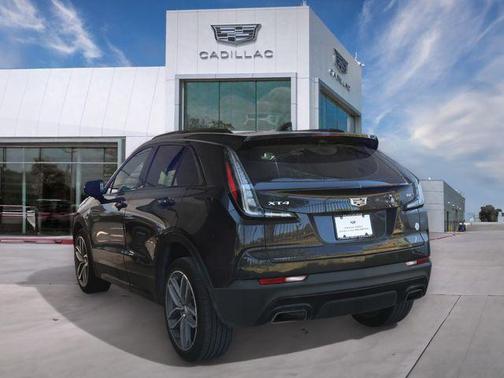 2022 Cadillac XT4 Sport