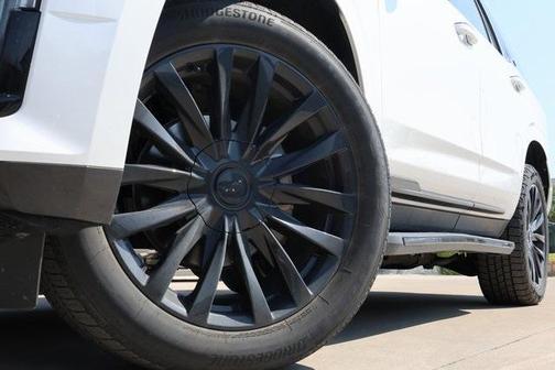 2023 Cadillac Escalade Luxury