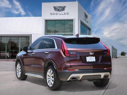 2023 Cadillac XT4 Premium Luxury