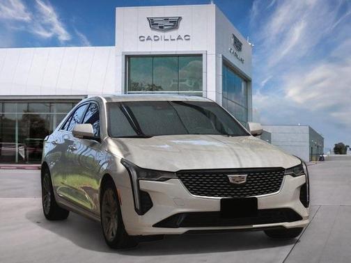 2025 Cadillac CT4 Luxury