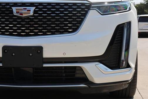 2022 Cadillac XT6 Premium Luxury FWD