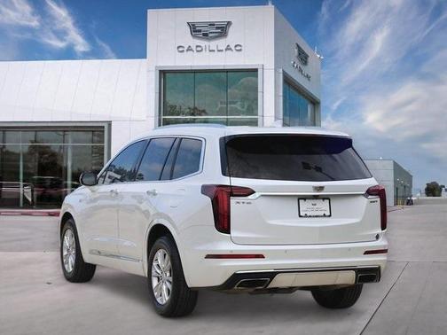 2023 Cadillac XT6 Luxury FWD