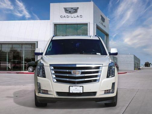 2015 Cadillac Escalade Luxury