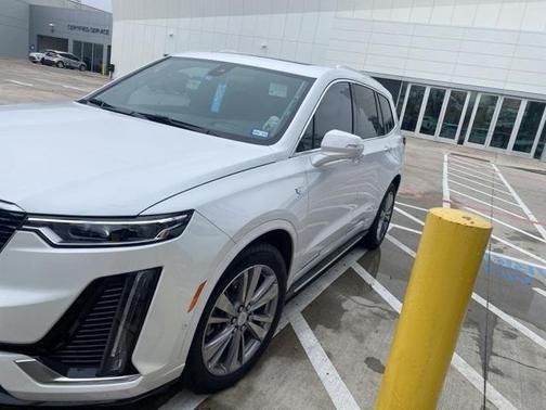 2024 Cadillac XT6 Premium Luxury FWD