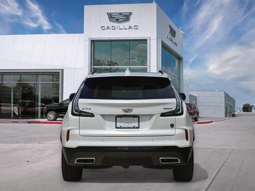 2024 Cadillac XT4 Sport
