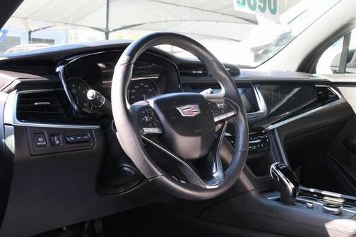 2022 Cadillac XT6 Premium Luxury FWD