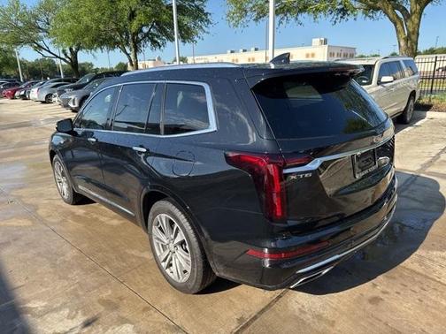 2021 Cadillac XT6 Premium Luxury FWD