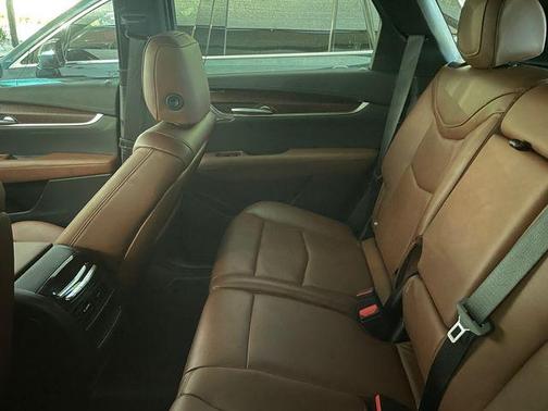 2025 Cadillac XT5 Sport