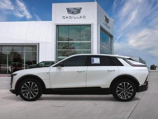 2024 Cadillac LYRIQ Sport