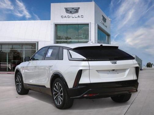 2024 Cadillac LYRIQ Sport