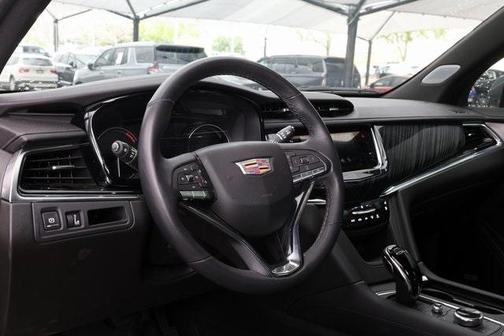 2024 Cadillac XT6 Premium Luxury FWD