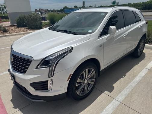 2022 Cadillac XT5 Premium Luxury