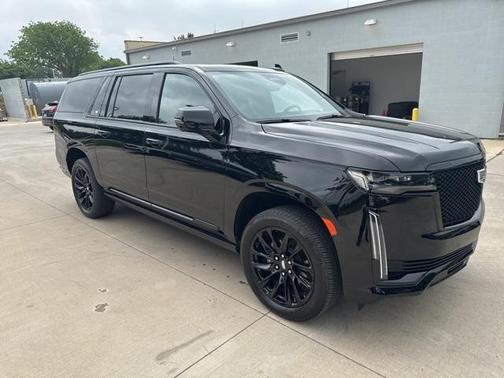 2023 Cadillac Escalade ESV Sport Platinum