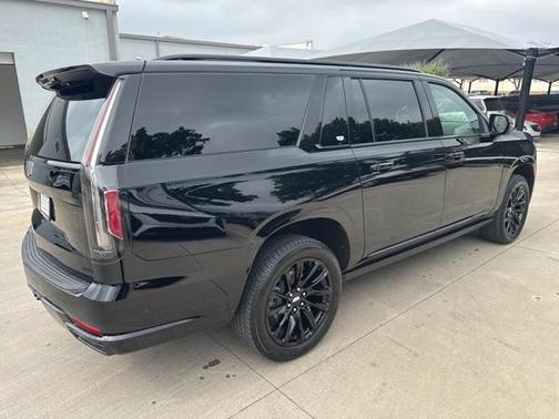 2023 Cadillac Escalade ESV Sport Platinum